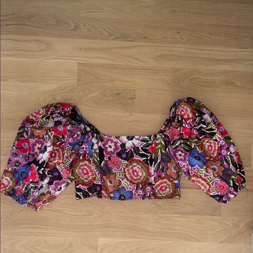 Forever 21 Floral Puff Sleeve Crop Top - Pink, Purple & Black